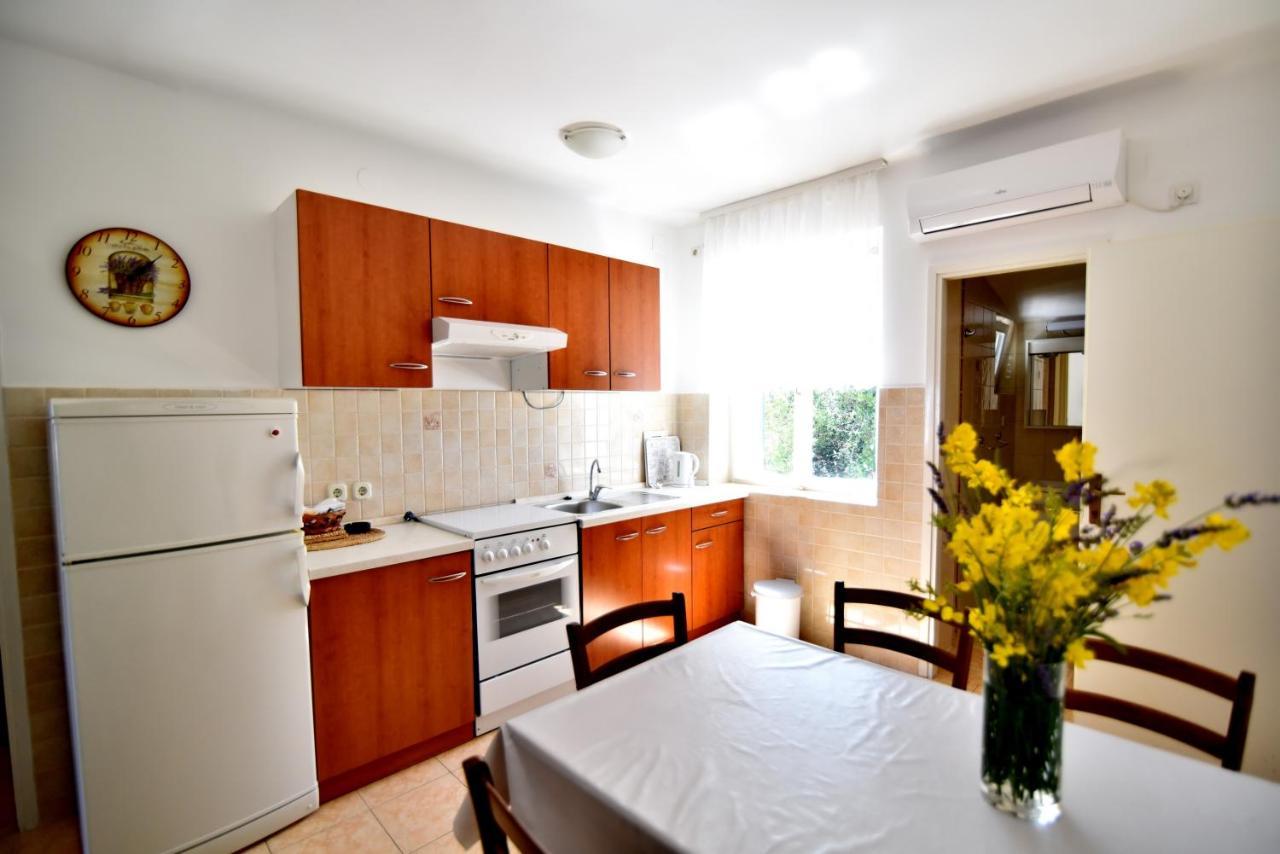 Apartmani Badurina - Crnika Lun  Luaran gambar